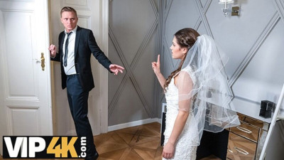 Cheating porn with funny Serina Gomez from VIP 4K