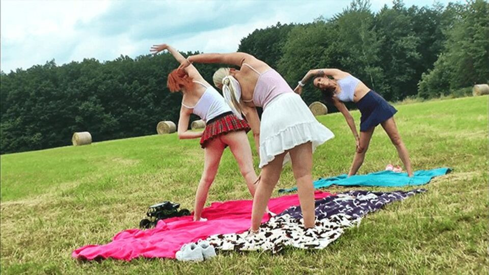 Leons TV featuring bedmate's outdoor action Free Porn Videos | BestPornHubs.