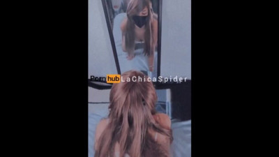 Watch energetic LaChicaSpider's scene