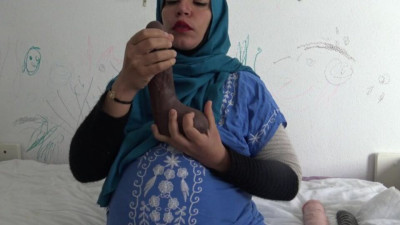 Sassy SouzanHalabi's big ass clip