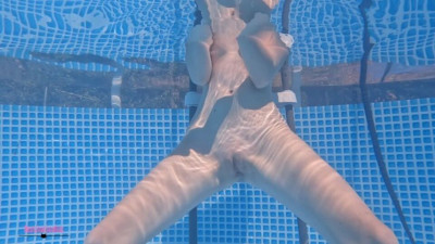 Underwater scene with seductive DestinationKat from Verified Amateurs