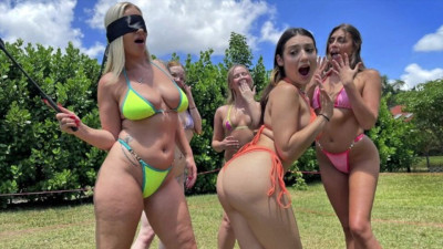 Camgirls movie with gambling Natalia Queen and Selina Bentz from Cam Soda