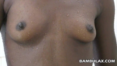 Pulchritudinous lover - bambulax trailer - Bambulax