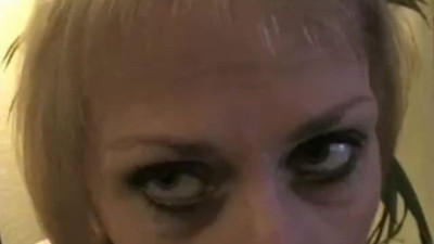 Crazy chippie - blowjob action - Wicked Sexy Melanie