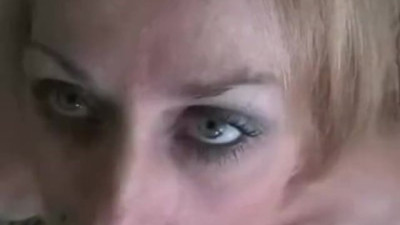 Wicked Sexy Melanie - cocksucker action