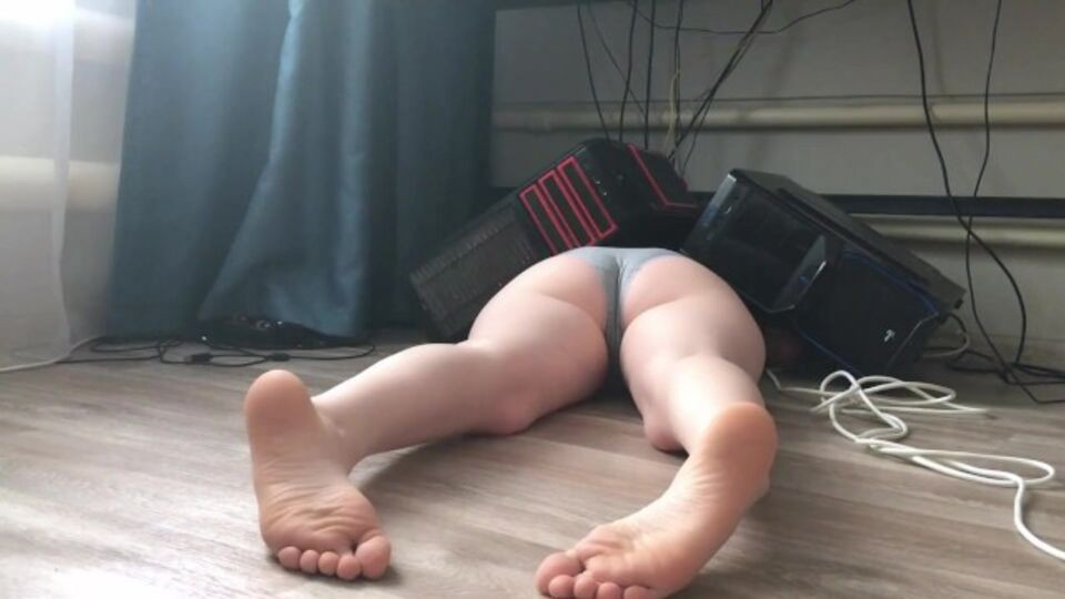 Adorable AmyHide's stuck action Free Porn Videos | BestPornHubs.