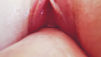 AmyHide's extreme close up action