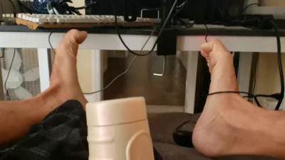 Watch pretty Jerk2Porn's scene