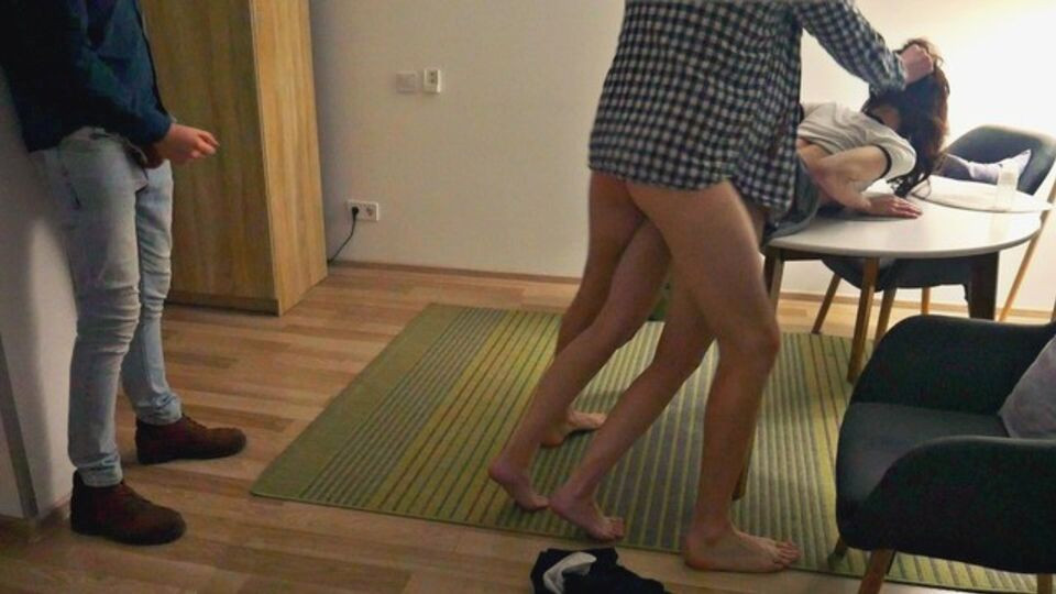Enticing MaryBarrie's screaming orgasm porn Free Porn Videos | BestPornHubs.