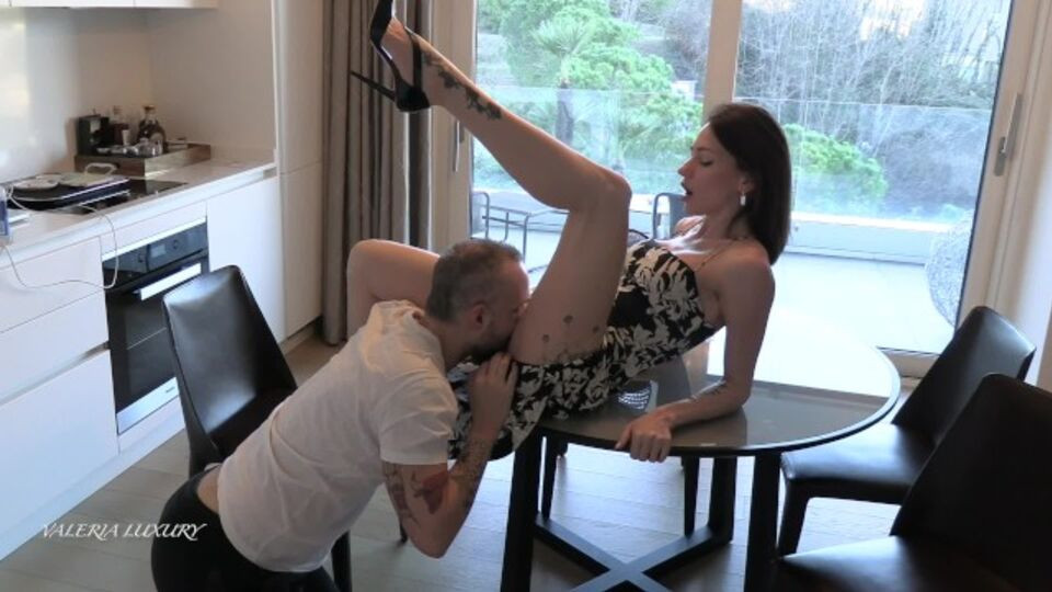 Rocking VALERIA LUXURY - amateur dirt - Verified Amateurs Free Porn Videos | BestPornHubs.