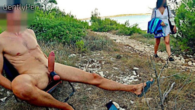Sweet GentlyPerv - public beach smut - Verified Amateurs