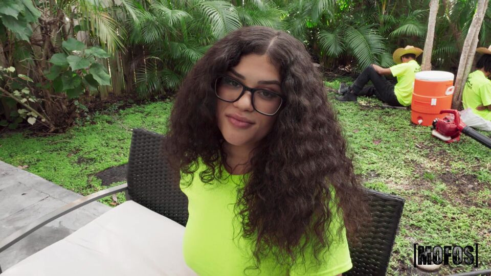 Mofos - outdoor scene Free Porn Videos | BestPornHubs.