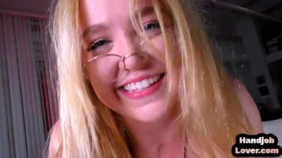Splendid fiancée's dirtytalk scene