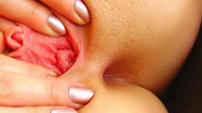 Yasmine's shaved scene