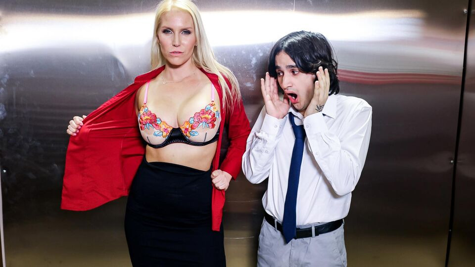 Watch irresistible Vanessa Cage's movie Free Porn Videos | BestPornHubs.