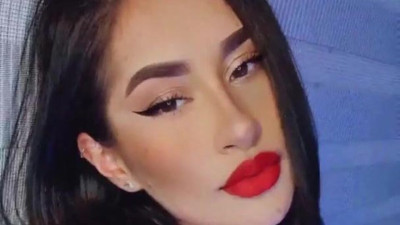 Red lips clip with extravagant missy from Sex.Cam