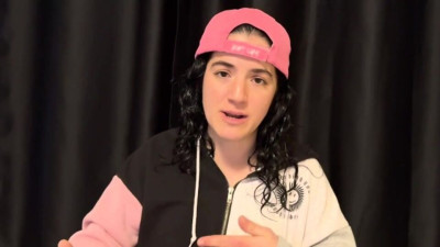 Sex hungry Vanessa Cliff at sfw clip