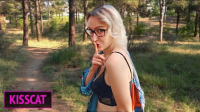 Kisscat's outdoor trailer by Verified Amateurs
