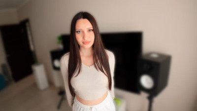 Watch alluring Alice Saxe's clip