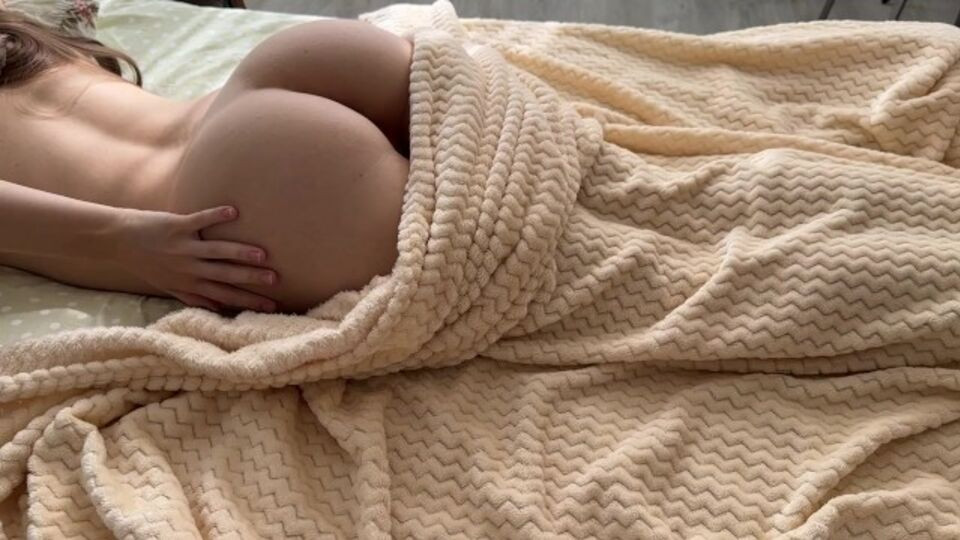Verified Amateurs featuring HouseBitchy's step-sister trailer Free Porn Videos | BestPornHubs.