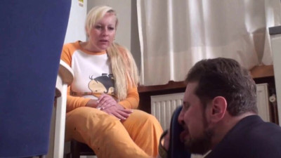 Watch plastic princess's scene