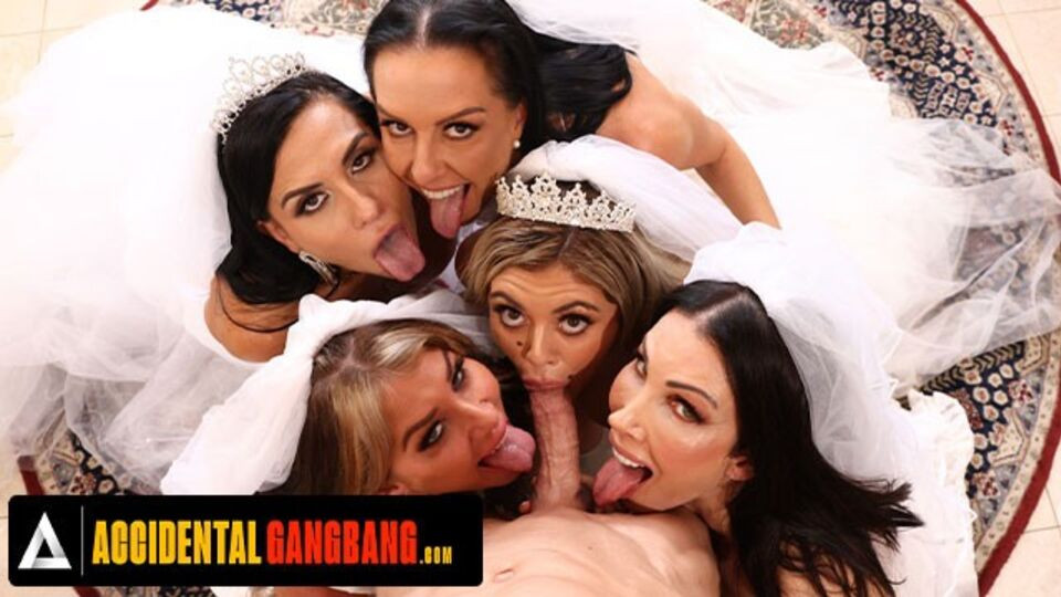 Passionate wooer's reverse gangbang video Free Porn Videos | BestPornHubs.