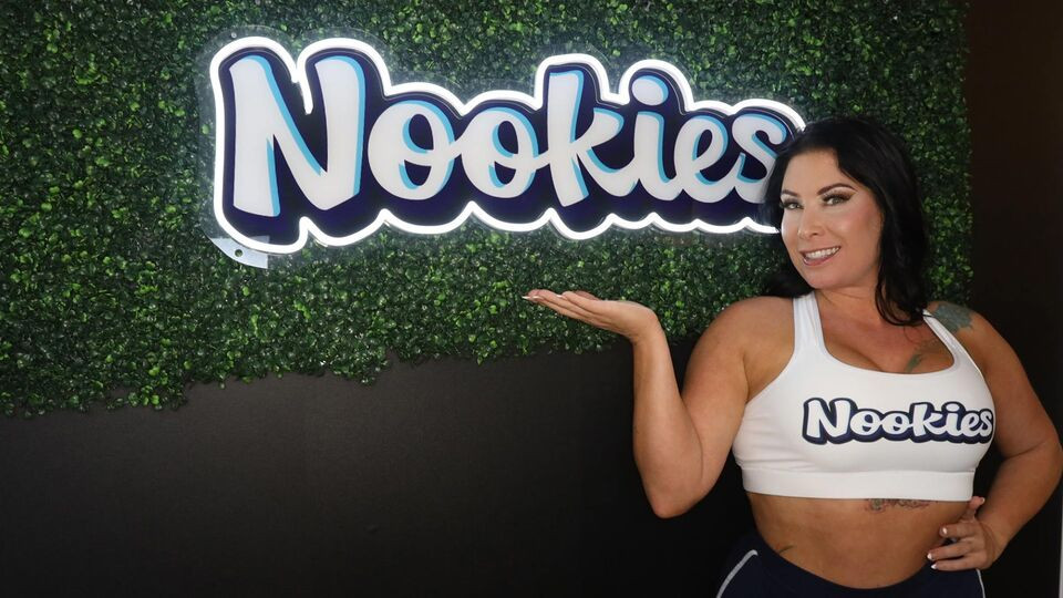 Noble Mae Gunz at curvy porn Free Porn Videos | BestPornHubs.