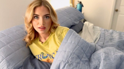 Watch divine Zoe Neli's sex