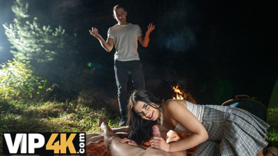 Enticing Steve Q - outdoor video - Hunt4k