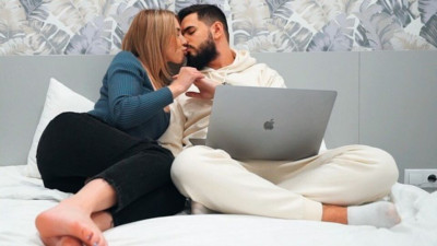 Luring Jenny Lux's teen (18+) video