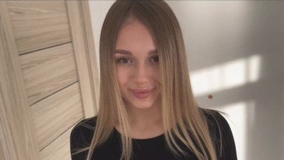 Magnetic Allinika's petite smut
