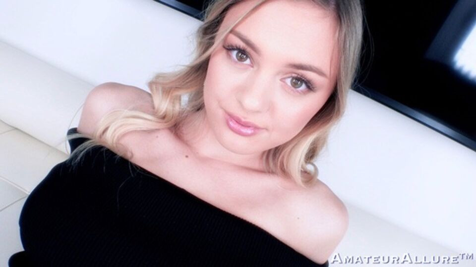 Amber Moore's teen (18+) movie by Amateur Allure Free Porn Videos | BestPornHubs.