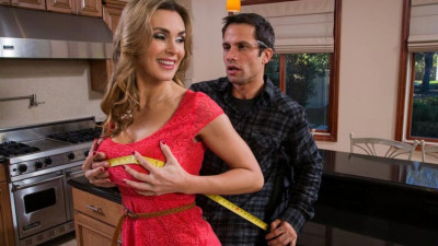 Watch sexy Tanya Tate's dirt