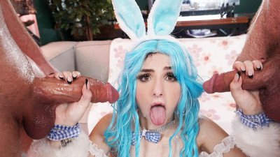 Watch amazing Chanel Camryn and Holly Day's xxx